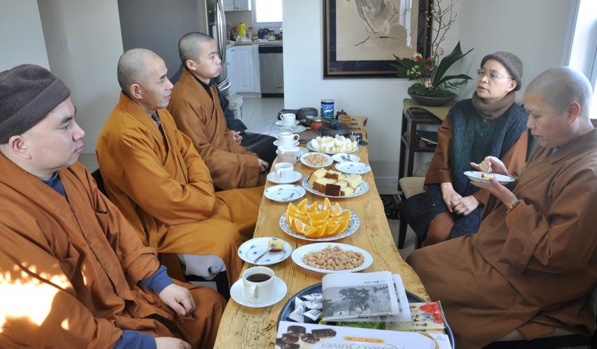 龙泉寺法师到访德南寺