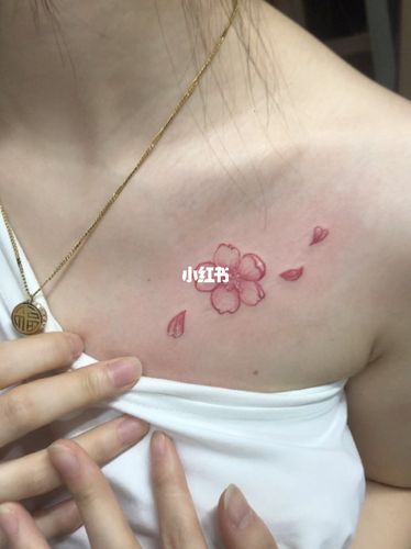锁骨樱花纹身_纹身_樱花_墨风刺青纹身工作室自由行热门攻略_刺青_我