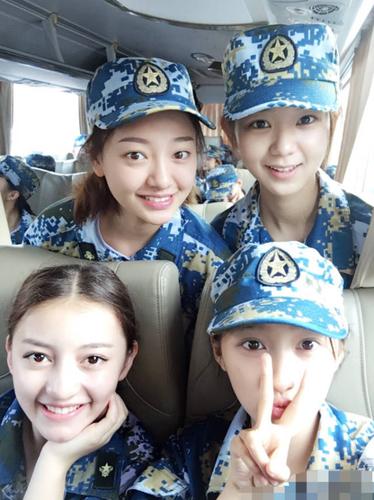 关晓彤同班同学有多厉害?