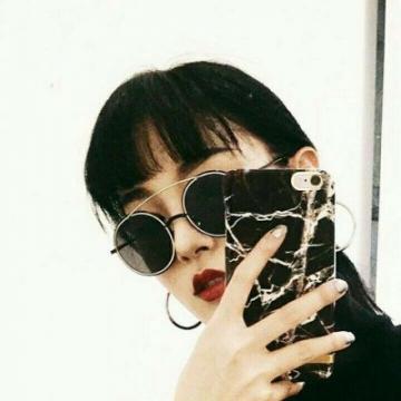 2019霸气超拽女生头像独一无二 不属于你的握再紧都没