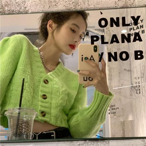 jennie绿色上衣图片,jennie绿色衣服 areushopjennie风短款毛衣开衫女秋冬复古宽松慵懒绿色毛线衣【15