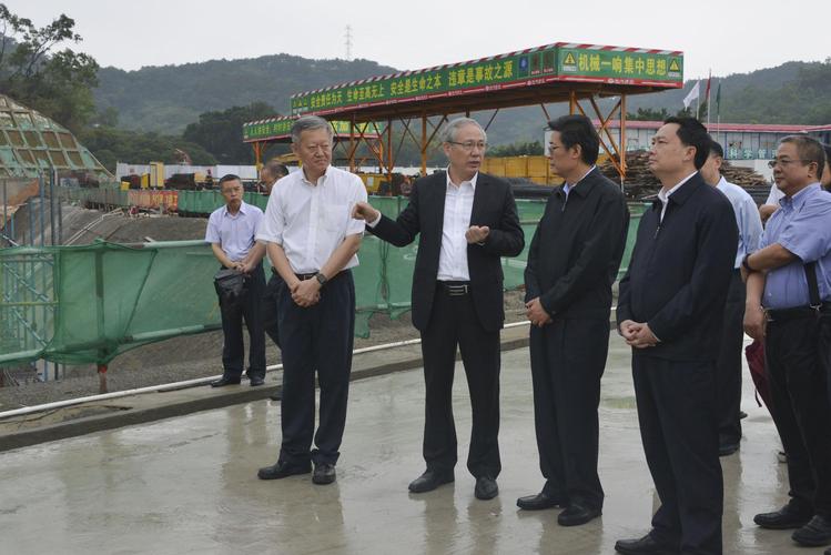 珠海市委书记郭永航,市长姚奕生一行调研我校珠海校区