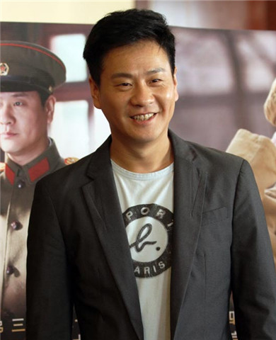 值得一提的是, 演员于荣光是连奕名的师哥,两人在中国戏曲学院学戏时