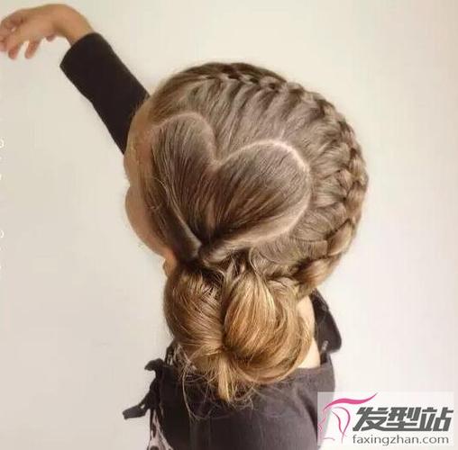 小女孩各种好看的扎发推荐 扎起头发美成小小女神-儿童发型-发型站