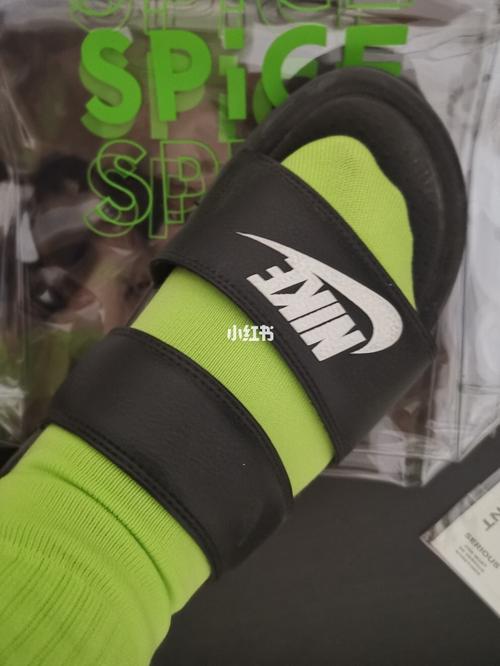 上森派系spice潮袜～_袜子_潮流_拖鞋_手提包_贴纸_时尚_穿搭