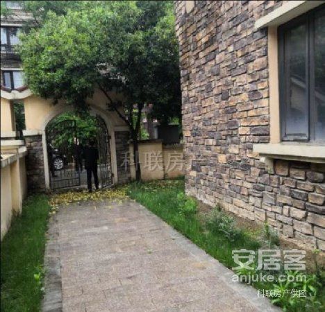 浐河边千亩大盘 联排别墅 独立车位 前后花园 有证 可按揭
