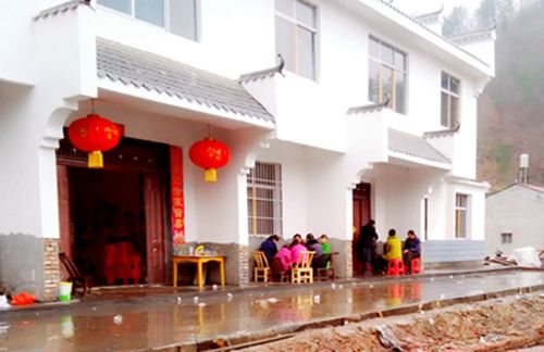 竹山县:搬出深山天地宽(组图)