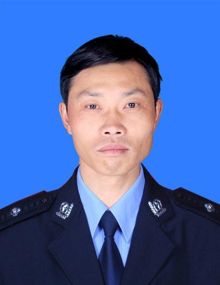 云南省昭通市威信县公安局廖秦友