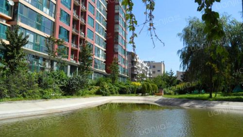 别墅区里的洋房,豪华两居室_北京房山良乡海逸半岛二手房(北京链家)