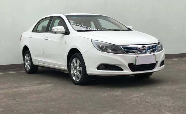 比亚迪 e5 2017款 300 尊贵型