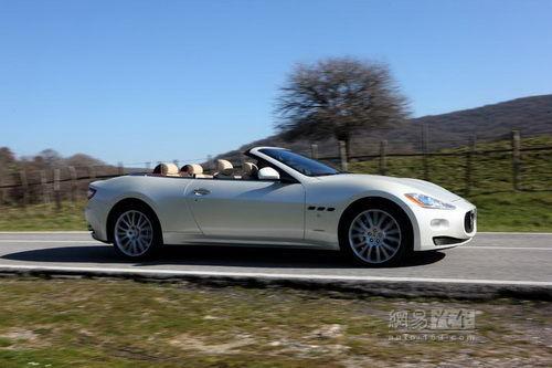 "敞"享人生 试驾2010款玛莎拉蒂gt敞篷车(二)