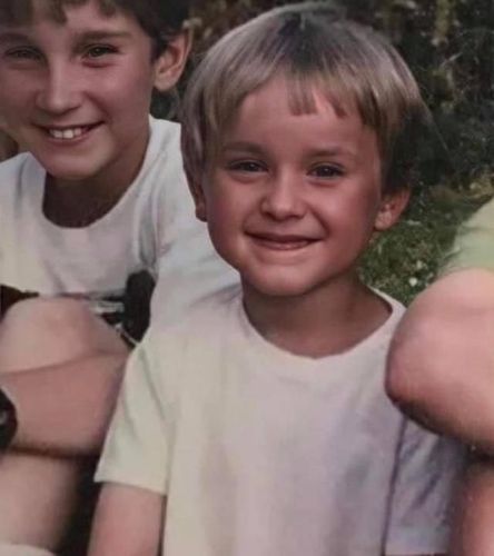 33岁汤姆费尔顿被诊断40