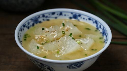 精选美食冬瓜虾皮汤炸藕片桂花南瓜糕玉米发糕的做法