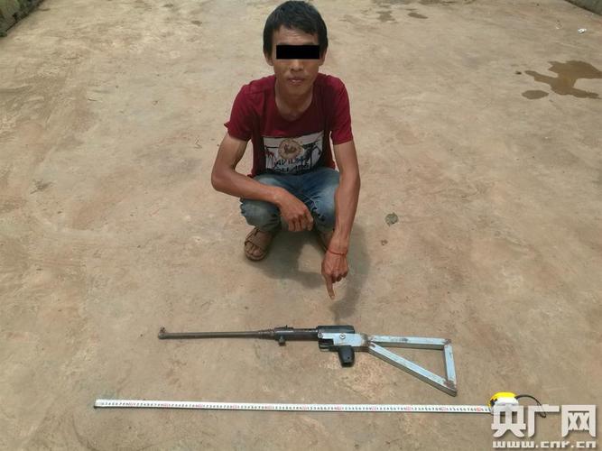 缴获3支非法制造的射钉枪(图片由通讯员提供)