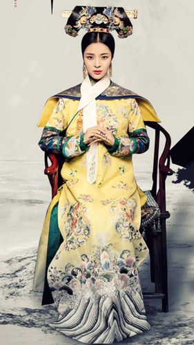 花落宫廷错流年