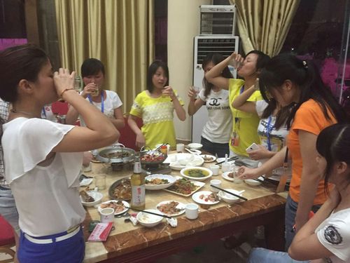 联储五一劳动节聚餐