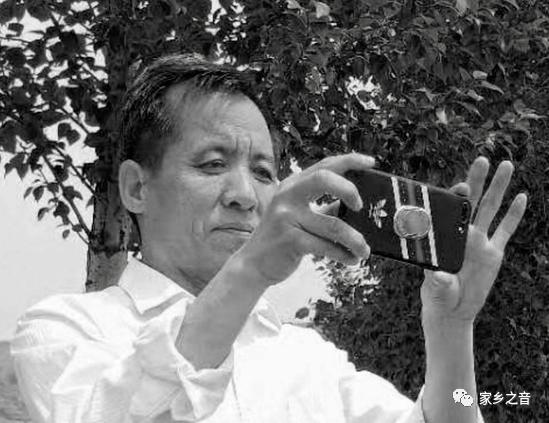 作者简介:常志军,山西武乡常家垴人,武乡一中教师,一名喜爱文学的化学