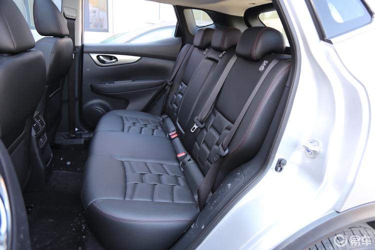 【逍客2019款2.0l cvt 旗舰版后排座椅汽车图片-汽车