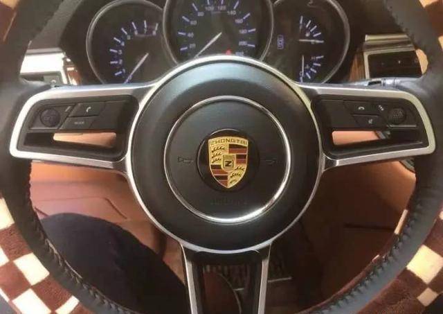 众泰sr9推出新款车标,这全套服务做得太好