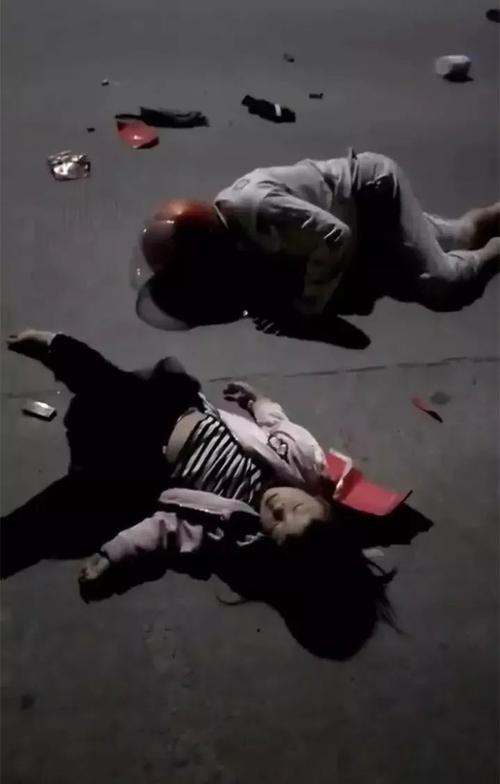 【头条】惠东银基十字路口发生严重车祸