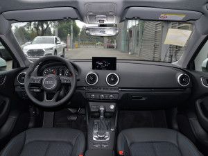 奥迪a32020款 sportback 35 tfsi 时尚型 国vi