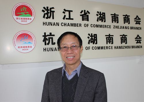各位领导,会员: 原办公室主任高宇同志,因个人原因辞去办公室主任一职
