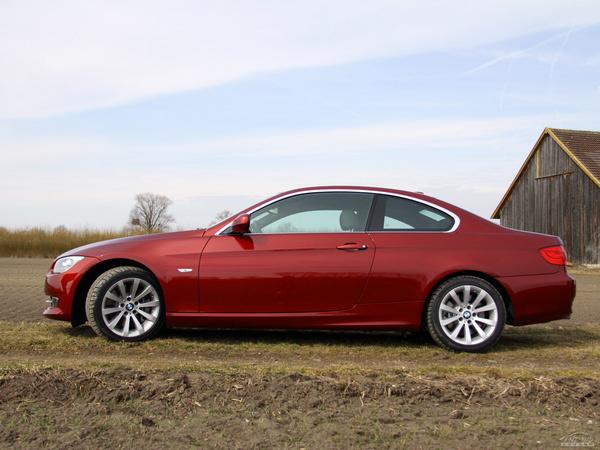 宝马3系双门轿跑