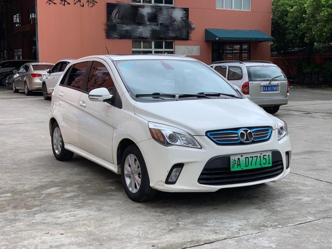 北汽新能源 ev系列 2015款 ev160 轻秀版图片