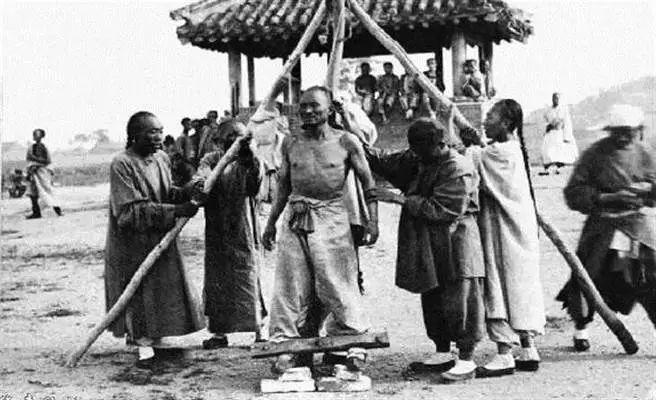 皇帝通常用酷刑凌迟对付哪些人人肉最后去哪了