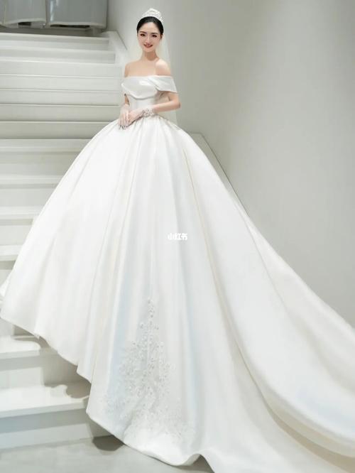 全网最唯美的41566款梦幻大拖尾婚纱合集来啦～_婚纱_lovebridal