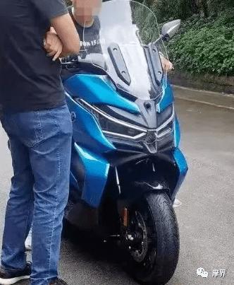 隆鑫无极lx350t踏板真容亮相._搜狐汽车_搜狐网