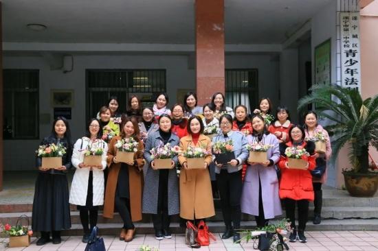 春风十里,最美是你——致二中最美女老师