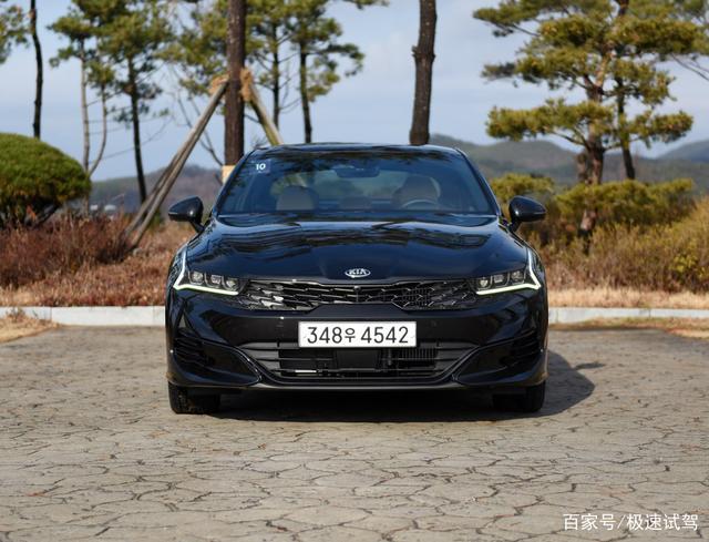 国产版起亚k5将于今年9月正式上市,外观更为时尚,动感