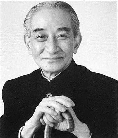 (记者 张彬)照片被擅自用在图书上,国学大师南怀瑾以肖像权被侵犯为由