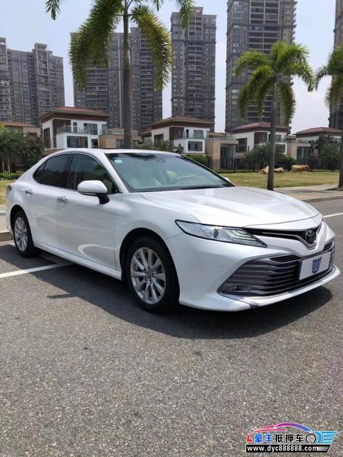 18年丰田凯美瑞轿车 [已售]