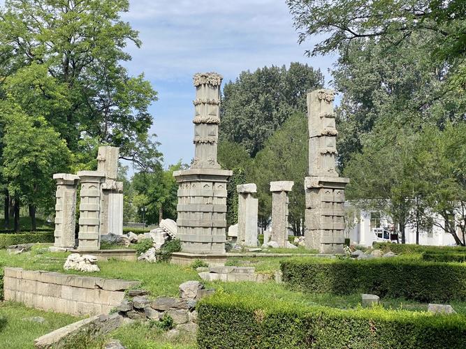 初秋的圆明园遗址公园