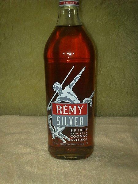 轩尼斯(大香槟) & 人头马银宝 0.7l