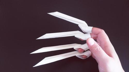 教你折纸好玩的金刚狼爪玩具,做法简单一张纸就可以,孩子都喜欢
