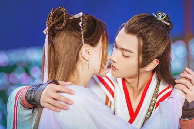 许凯张榕容神仙吻戏上线,都追到灵剑山大结局了