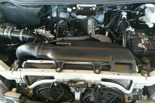 江淮瑞风m2发动机舱