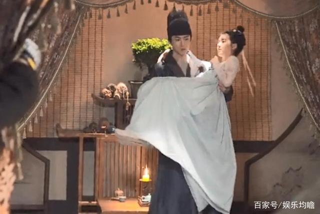 长歌行片花:刘宇宁公主抱赵露思超轻松,逗得赵露思哈哈大笑
