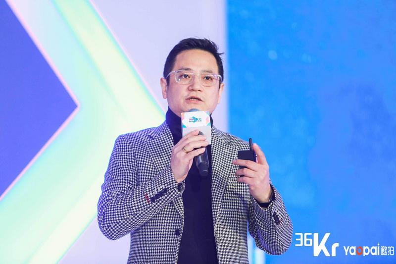松鼠ai智适应教育联合首创人兼ceo 周伟