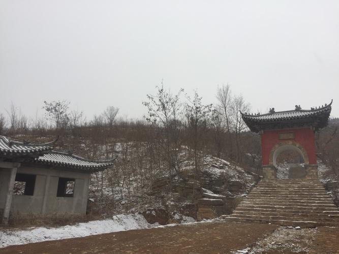 巨龙山～～王母宫