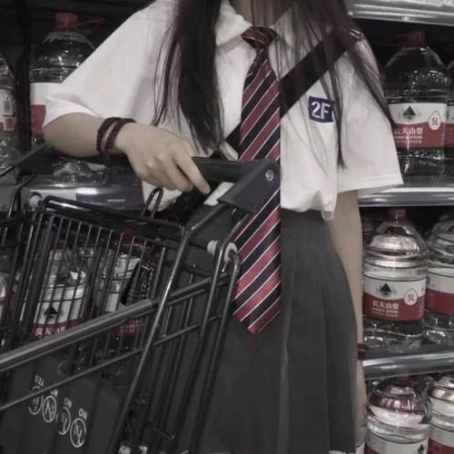 jk风女生头像来一波吧