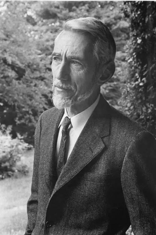 claude elwood shannon ,1916年4月30日—2001年2月24日),信息论的