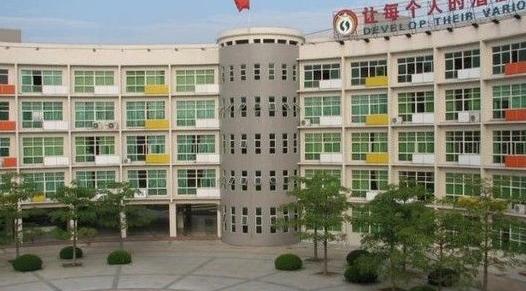 佛山禅城区第三中学(高中)英语老师