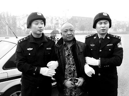 命案逃犯用死人姓名潜伏14年 两度服刑未被发现_阜新