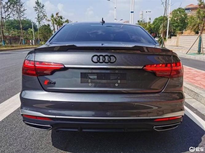奥迪a4l 2020款 40 tfsi 豪华动感型