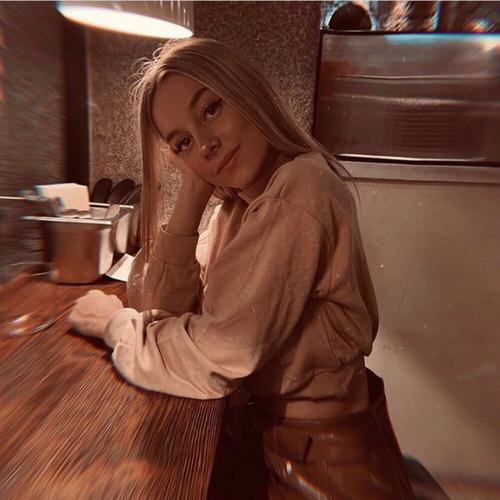 ester expósito