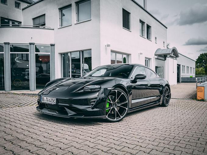 保时捷taycan改装版!搭碳纤维套件,2.6秒破百,性能媲美布加迪